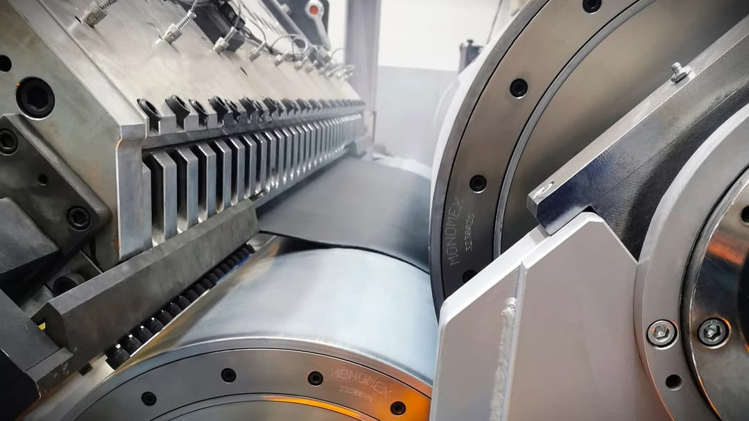 compound-sheet-extrusion
